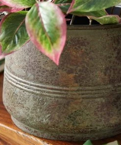 Grayson Lane 16-in x 11-in Brass Metal Planters - Set of 3 -GRAYSON LANE shop 330940956 AlternateImage3 l