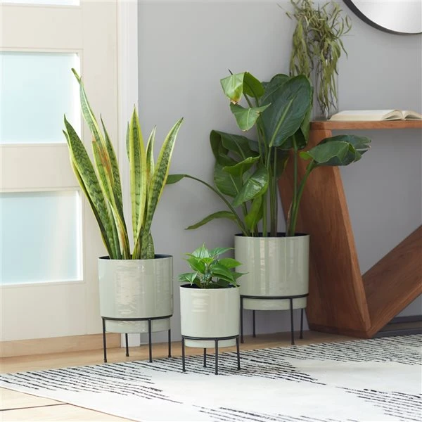 Grayson Lane 6.88-in x 10-in White Metal Planters - Set of 3 2 Grayson Lane 6.88-in x 10-in White Metal Planters - Set of 3 - Image 2