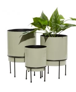 Grayson Lane 6.88-in x 10-in White Metal Planters - Set of 3
