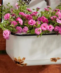 Grayson Lane 16.5-in x 13.05-in White Metal Hanging Planters - Set of 2 -GRAYSON LANE shop 330941068 AlternateImage3 l