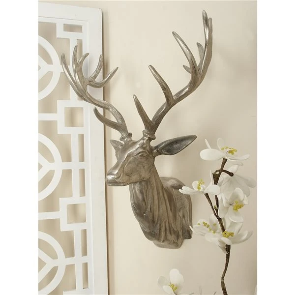 Grayson Lane 17-in x 23-in Silver Aluminum Eclectic Wall Decor 2 Grayson Lane 17-in x 23-in Silver Aluminum Eclectic Wall Decor - Image 2