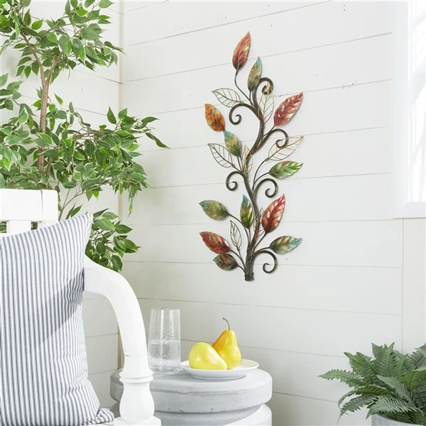 Grayson Lane 36-in H x 20-in W Traditional Floral Metal Wall Accent 3 Grayson Lane 36-in H x 20-in W Traditional Floral Metal Wall Accent - Image 3