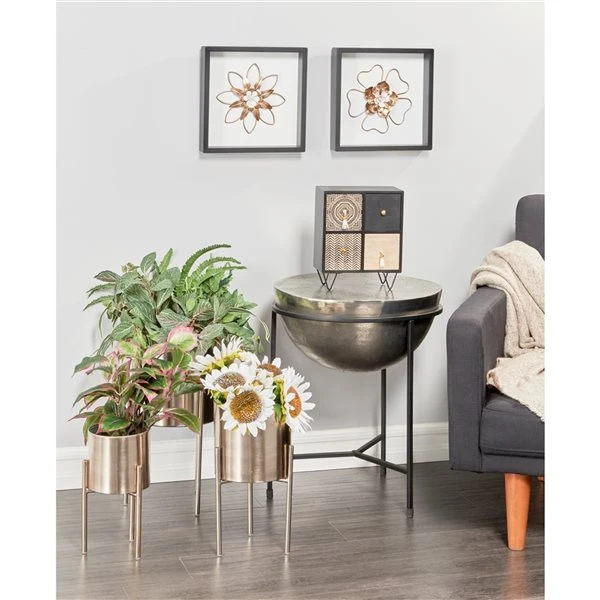 330941253_AlternateImage2_l.jpg Grayson Lane 12-in H x 12-in W Floral Wood Wall Accent - Set of 2 -GRAYSON LANE shop 330941253 AlternateImage2 l